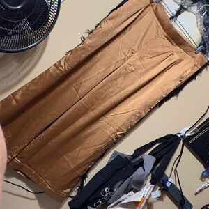 #221 Size 2R Torrid silky wide leg silky pants w/ pockets & stretch waist